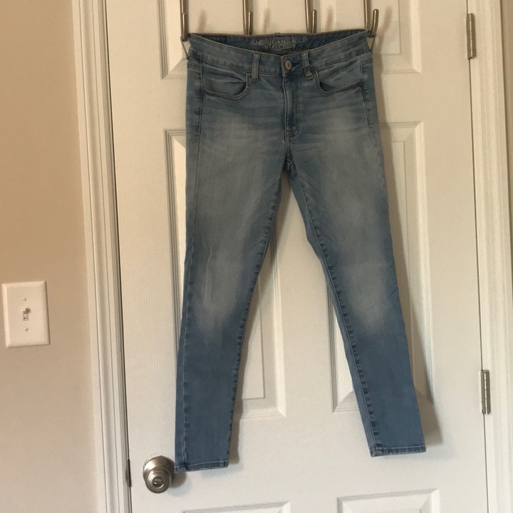 American Eagle Light Wash Jegging